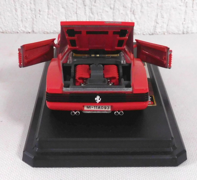 Bburago 0504 Ferrari Testarossa (1984) M1:24