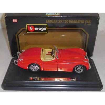 Bburago 1502 Jaguar XK 120 Roadster Rot (48) M1:24