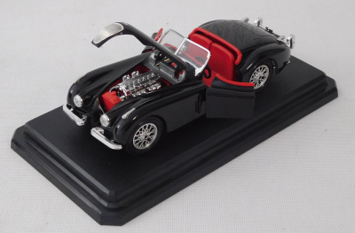 Bburago 1502 Jaguar XK 120 Roadster Schwarz (48) M1:24