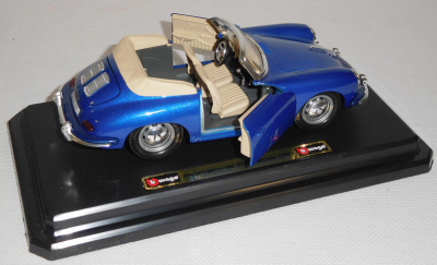 Bburago 1551 Porsche 356B Cabriolet (1961) M1:24