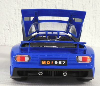 Bburago 3035 Bugatti EB110 (1991) M1:18