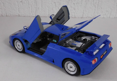 Bburago 3035 Bugatti EB110 (1991) M1:18