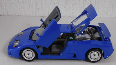 Bburago 3035 Bugatti EB110 (1991) M1:18