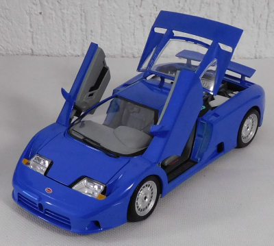 Bburago 3035 Bugatti EB110 (1991) M1:18