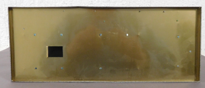 Blech #241101 Bahnhof mit Anbau, Durchgang, Fenster ausgestanzt