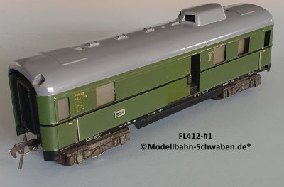 Fleischmann 412J-#1 Spur 0, Gepäckwagen 4-achsig, grün, Innenbeleuchtung