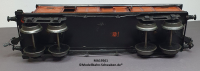 Märklin 19561 Spur 1, Gedeckter Güterwagen, mit Bremserhaus, Schiebetüren, Angeltüren, rotbraun, 320 mm