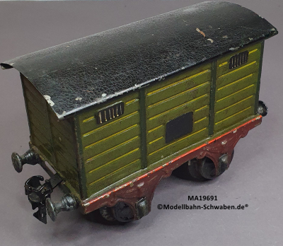 Märklin 19691 Spur 1, Viehwagen, eine Türöffnung, ohne Aufschrift, grün, 150 mm