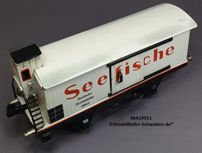 Märklin 19911 Spur 1, Gedeckter Güterwagen, mit Bremserhaus, Schiebetüren, Angeltüren, Seefische, 245 mm