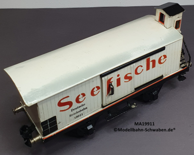 Märklin 19911 Spur 1, Gedeckter Güterwagen, mit Bremserhaus, Schiebetüren, Angeltüren, Seefische, 245 mm
