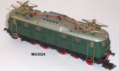 Märklin 3024 H0 E-Lok E18 35, Grün, Guss,