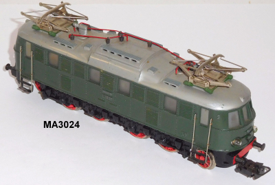 Märklin 3024 H0 E-Lok E18 35, Grün, Guss,