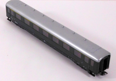 Märklin 42171 H0 Schnellzug-/Schürzenwagen A4üh, 1. Kl., ÖBB, OVP