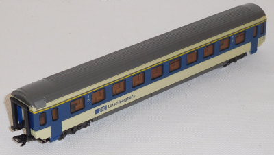 Märklin 4218 H0 Schnellzugwagen 1.Kl., Lötschbergbahn, beleuchtet, BLS, OVP