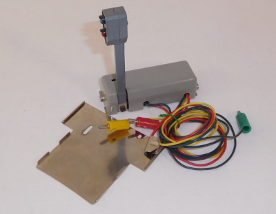 Märklin 446/41 7044 H0 Lichthauptsignal von 1953-58 mit Kontaktplatte
