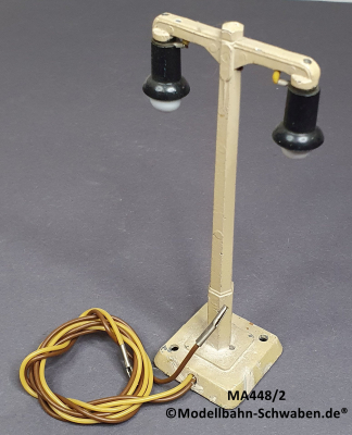 Märklin 448/2 H0 Bahnhofs- / Bogenleuchte, 2-flammig