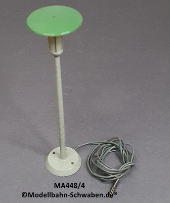 Märklin 448/4 H0 Straßenlaterne / Bahnhofsleuchte