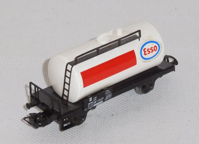 Märklin 4501 H0 Kesselwagen 2-achsig ESSO