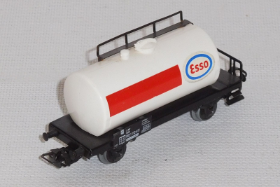 Märklin 4501 H0 Kesselwagen 2-achsig ESSO
