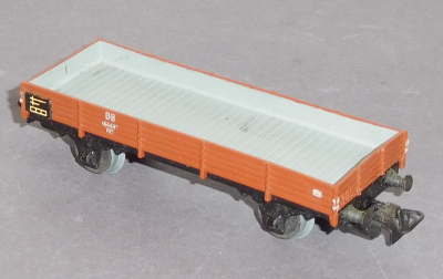 Märklin 4503 H0 Niederbordwagen, DB 464 637 und Stirnseite 305