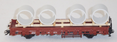 Märklin 4694 H0 Rungenwagen Rlmms 58 beladen mit Betonformteilen, DB
