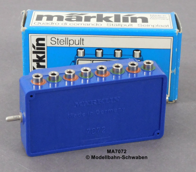 Märklin 7072 Stellpult zum Schalten von 4 zweispuligen Magnetartikeln, OVP