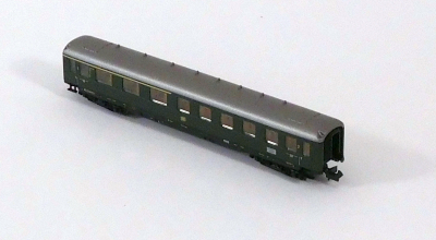 Minitrix 11110 N Schnellzugwagen 1./2.Kl., BN 14 607, DB