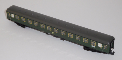 Minitrix 11121 N D-Zugwagen, BN 51 80 22-40 640-0, DB