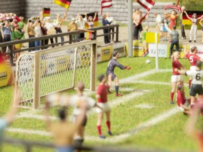 Noch 14399 H0 Fußballtore und Eckfahnen, EVP