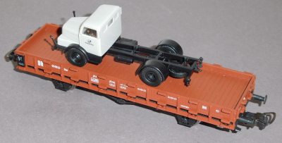 Piko 95478 H0 Rungenwagen Roo83, bel.m. LKW Deutsche Post.Nr. 63-09-22, DR, OVP