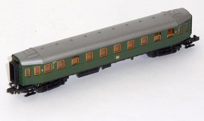 Roco 24213 N Schnellzugwagen 16 064 Hecht, 2.Kl., DB
