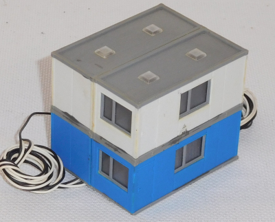 Vollmer 5724 H0 Wohn-/Bürocontainer, 2x2 Block WS/BU m. Innenbeleuchtung