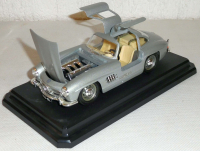 Bburago 0522 Mercedes Benz 300SL (1954) M1:24