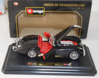 Bburago 1502 Jaguar XK 120 Roadster Schwarz (48) M1:24