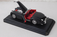 Bburago 1502 Jaguar XK 120 Roadster Schwarz (48) M1:24