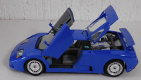 Bburago 3035 Bugatti EB110 (1991) M1:18