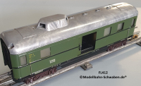 Fleischmann 412J Spur 0, Gepäckwagen 4-achsig, grün, Innenbeleuchtung