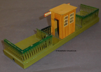 Märklin 2633 Spur 0, Blech, Bahnsteigsperre mit Kontrollhäuschen, zwei Ein-/Ausgänge, Bauzeit ab ca. 1927