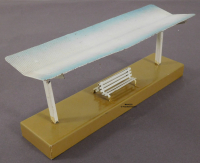 Märklin 422/2 Bahnsteig vor 1938, Schmale Dachwellen, kieselgrau/hellblau, Größe 200x45x80 mm