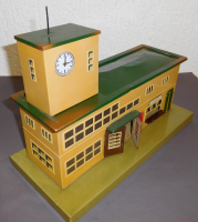 Märklin Spur 0 Bahnhof Friedrichshafen mit Uhr, Blech