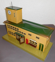 Märklin Spur 0 Bahnhof Friedrichshafen mit Uhr, Blech