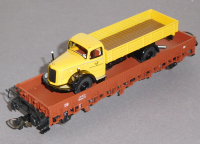 Piko 72029 H0 Rungenwagen Rmms33, bel.m. LKW Deutsche Post.Nr. 431 233, DB, OVP