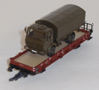 Roco 46482 H0 Rungenwagen beladen mit Militär LKW, DB, OVP