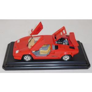 Bburago 0537 Lamborghini Countach (1988) M1:24