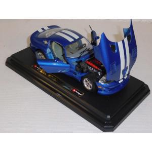 Bburago 1530 Dodge Viper GTSCoupe (1996) M1:24