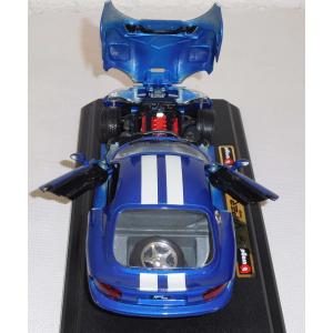 Bburago 1530 Dodge Viper GTSCoupe (1996) M1:24