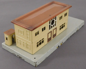 Märklin 414 Bahnhof mit Schuppen um 1949, Größe 260x120x90 mm