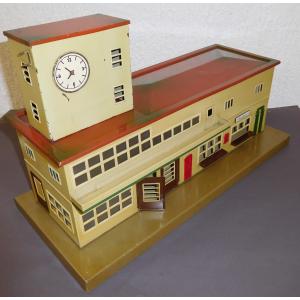 Märklin 418 Spur 0 Bahnhof Friedrichshafen mit Uhr, Blech, um 1938,