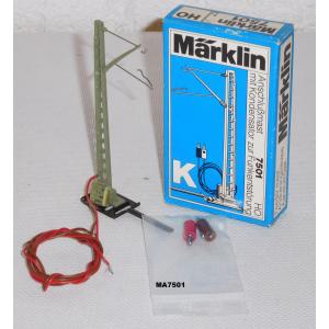 Märklin 7501 H0 K-Gleis Anschlussmast mit 2 fest angeschlossenen Kabeln und Kondensator