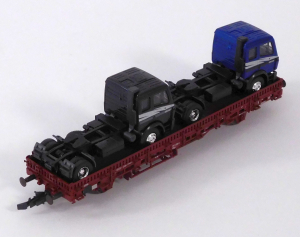 Roco 1907 H0 Rungenwagen mit Zwei LKW Zugmaschinen, DB, OVP
